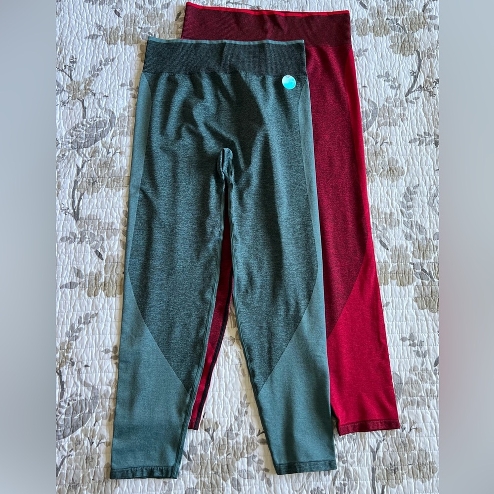 Victoria’s Secret NWT Pink Two Seamless Leggings in Red and Teal • XL